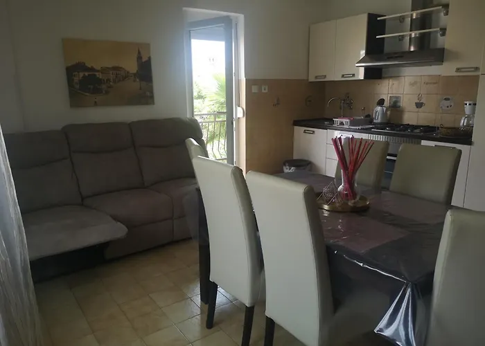 佩勒佐公寓酒店 *