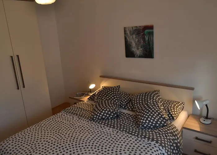 佩勒佐公寓酒店 *