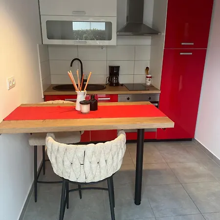 Peloza Apartment *