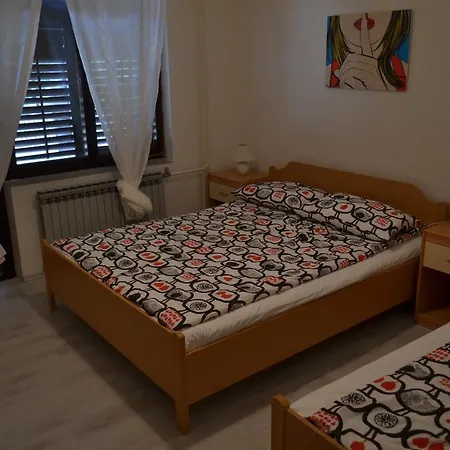 Lägenhet Peloza Poreč